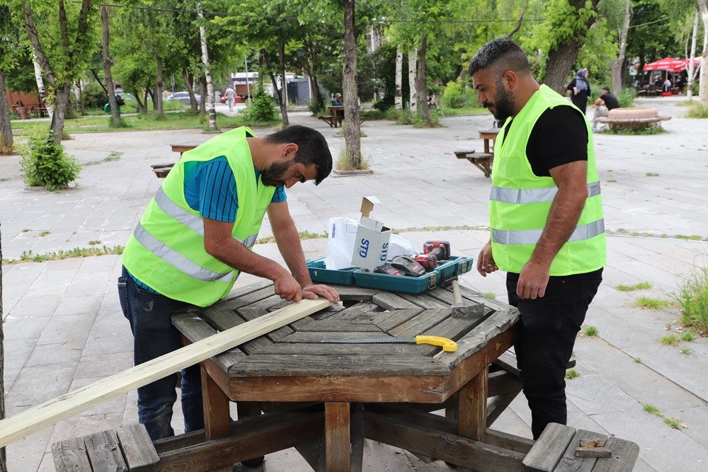 Ardahan’ın park ve bahçeleri yenileniyor 