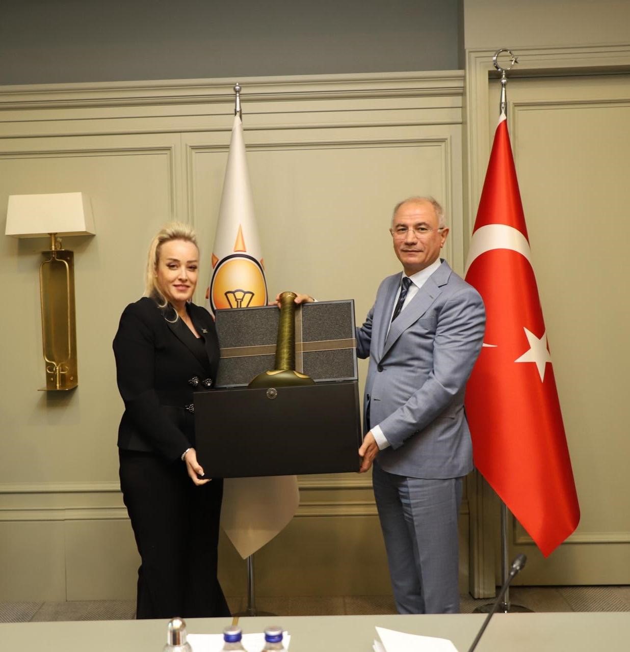 Atik: ’’Vicdanlı çözümler üretecek kişilerle yol almalıyız’’ 