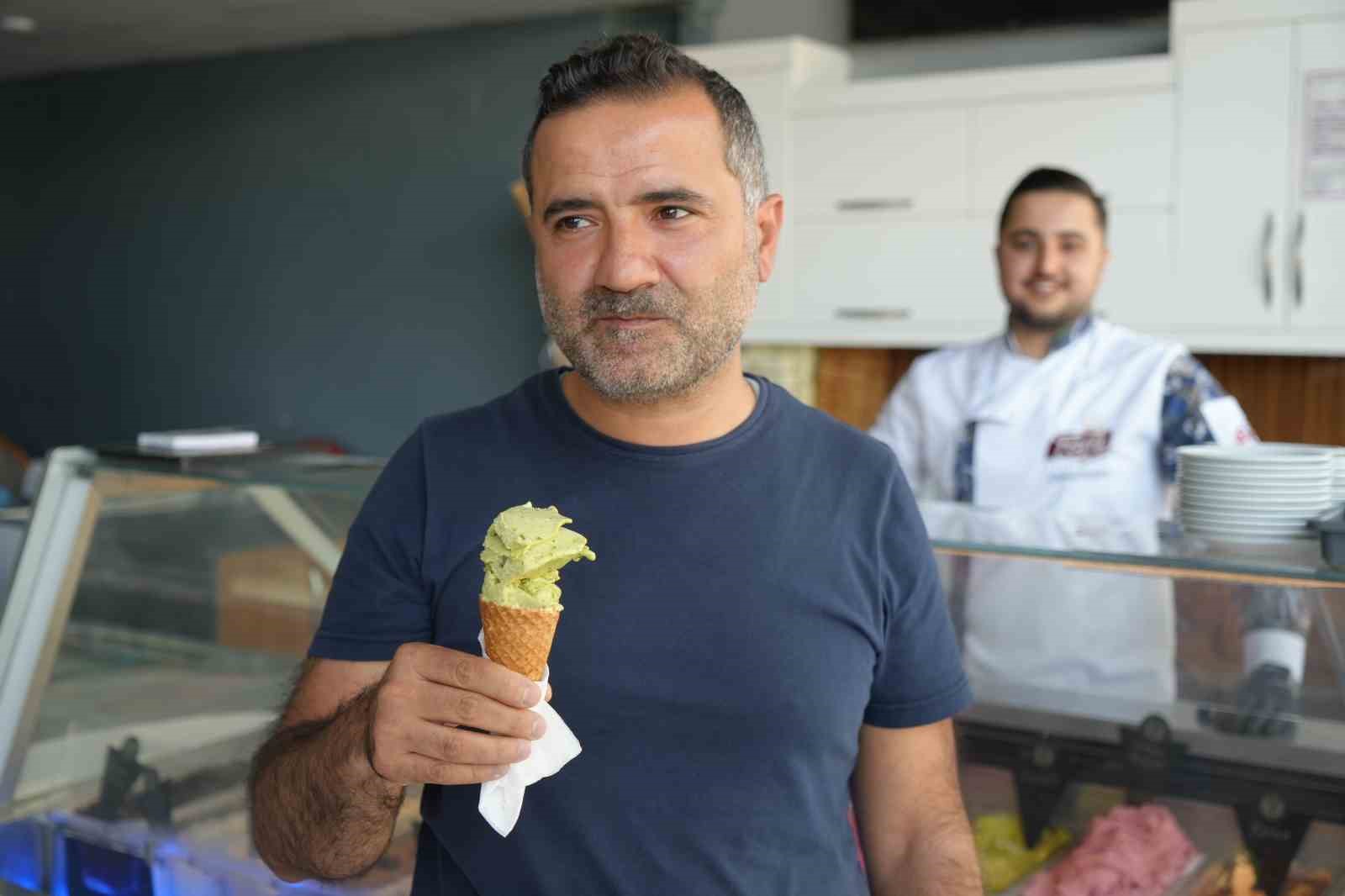 Gaziantep’e özgü Antep fıstıklı dondurmaya yoğun talep 
