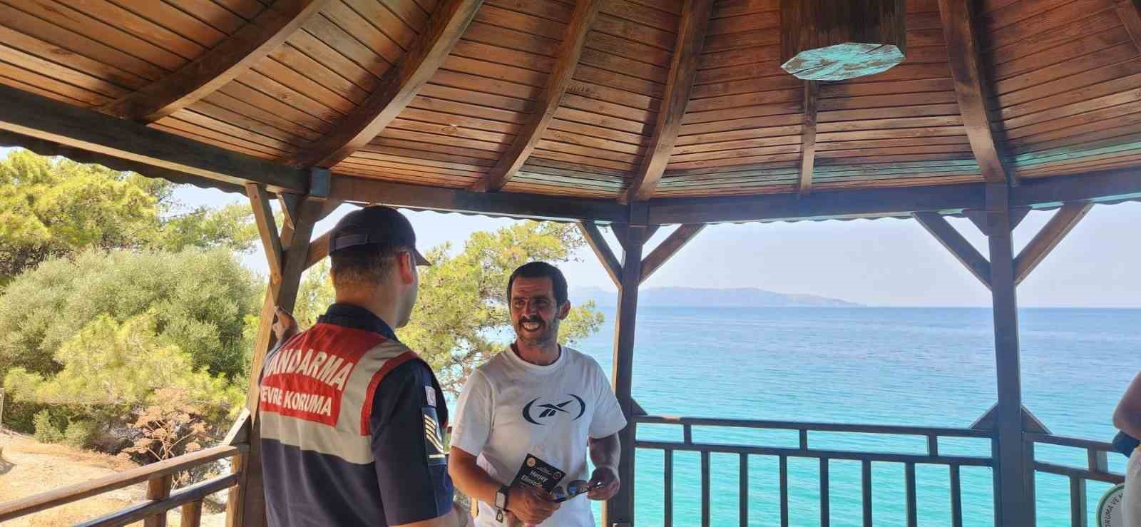Jandarma ekipleri çevre ve orman yangınlarına karşı bilgilendirdi 