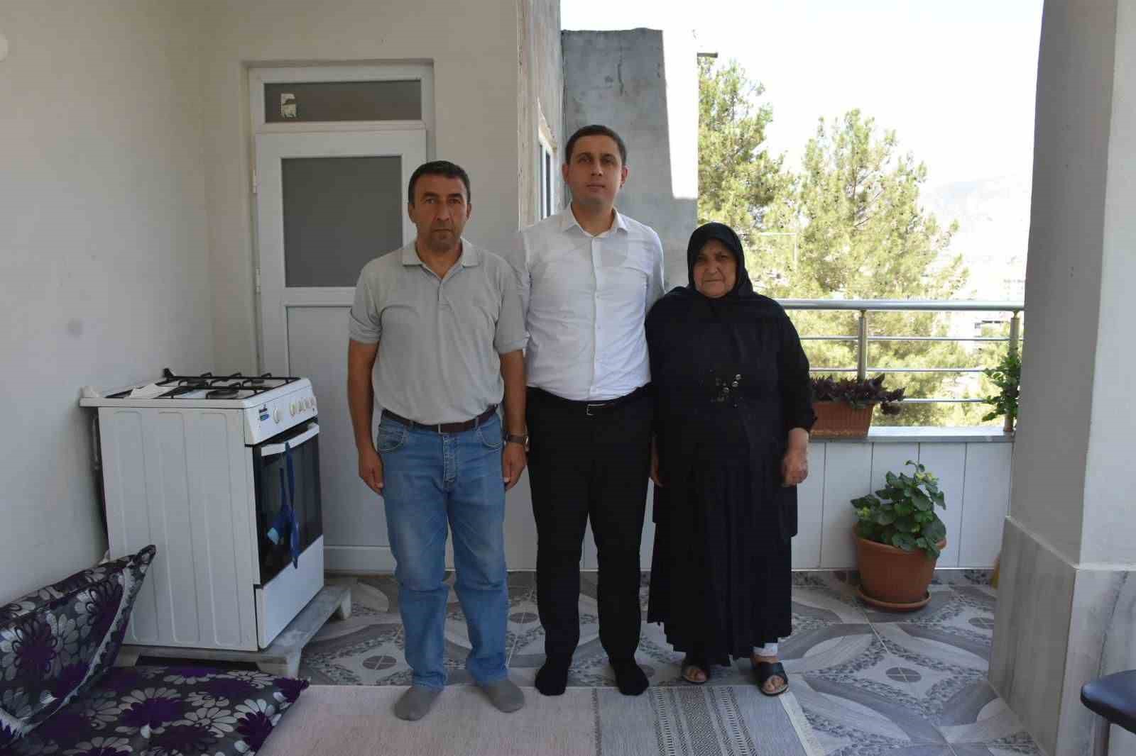 Kaymakam Başar, Sason’da şehit aileleri ve gazi aileleriyle araya geldi 