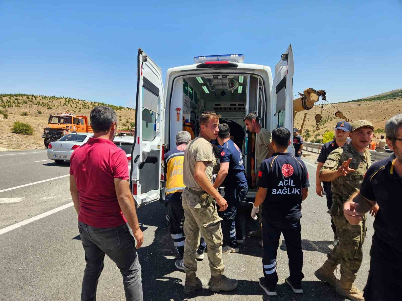 Malatya’da askeri araç devrildi: 1 şehit, 1 asker yaralı 