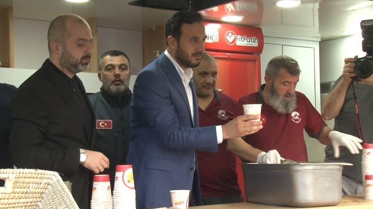 Ayasofya’nın ibadete açılışının 5. yılı için sabah namazı programı düzenlendi. 