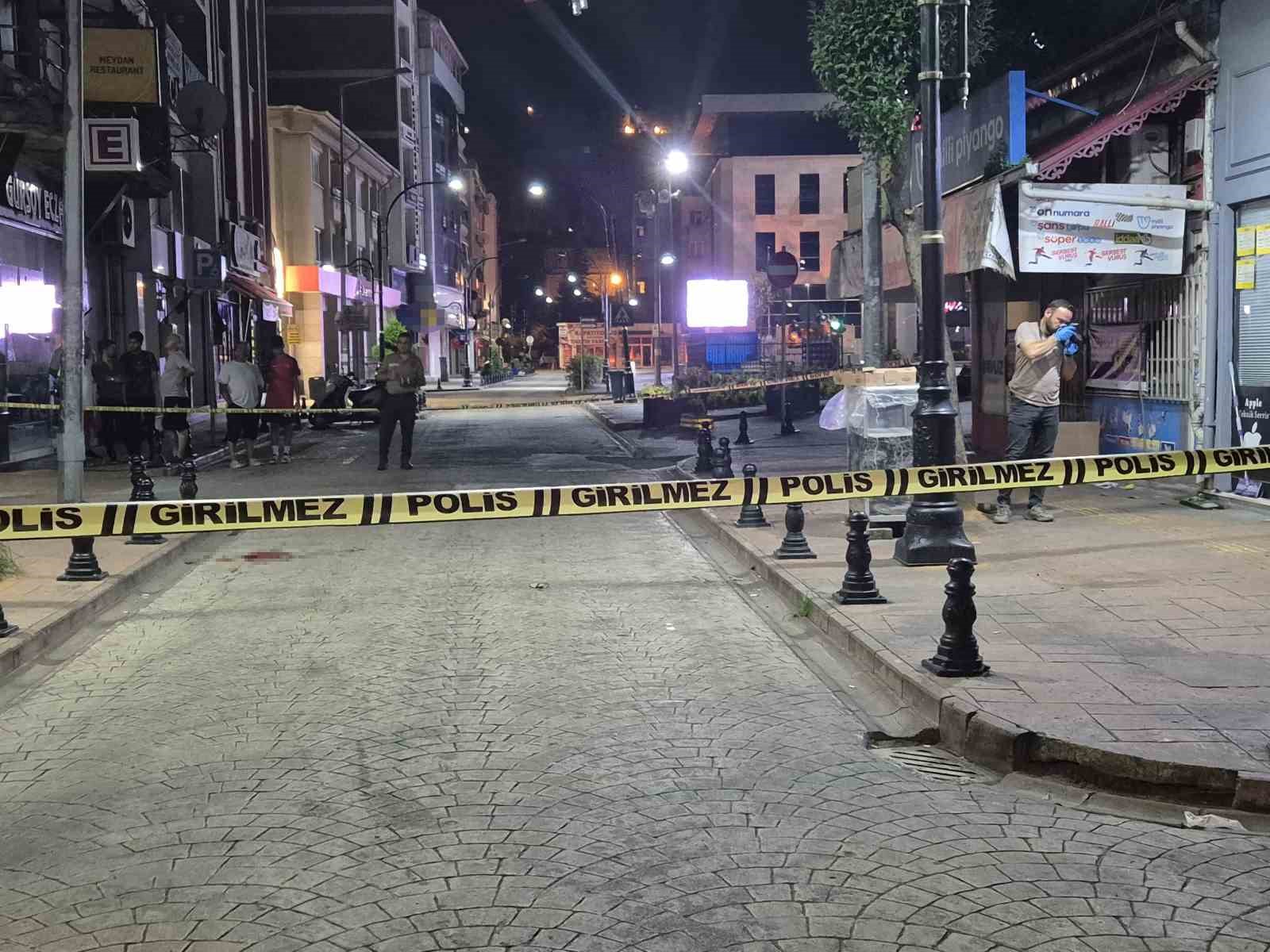 Amca, yeğenini silahla vurarak öldürdü 