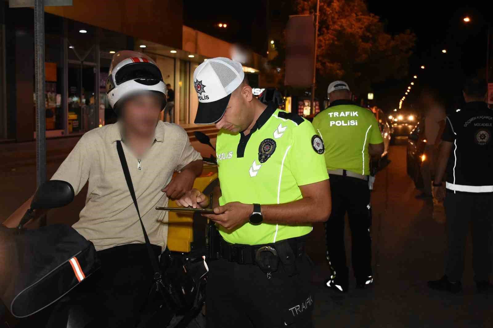 Erzincan’da motosiklet sürücülerine yönelik denetim yapıldı 