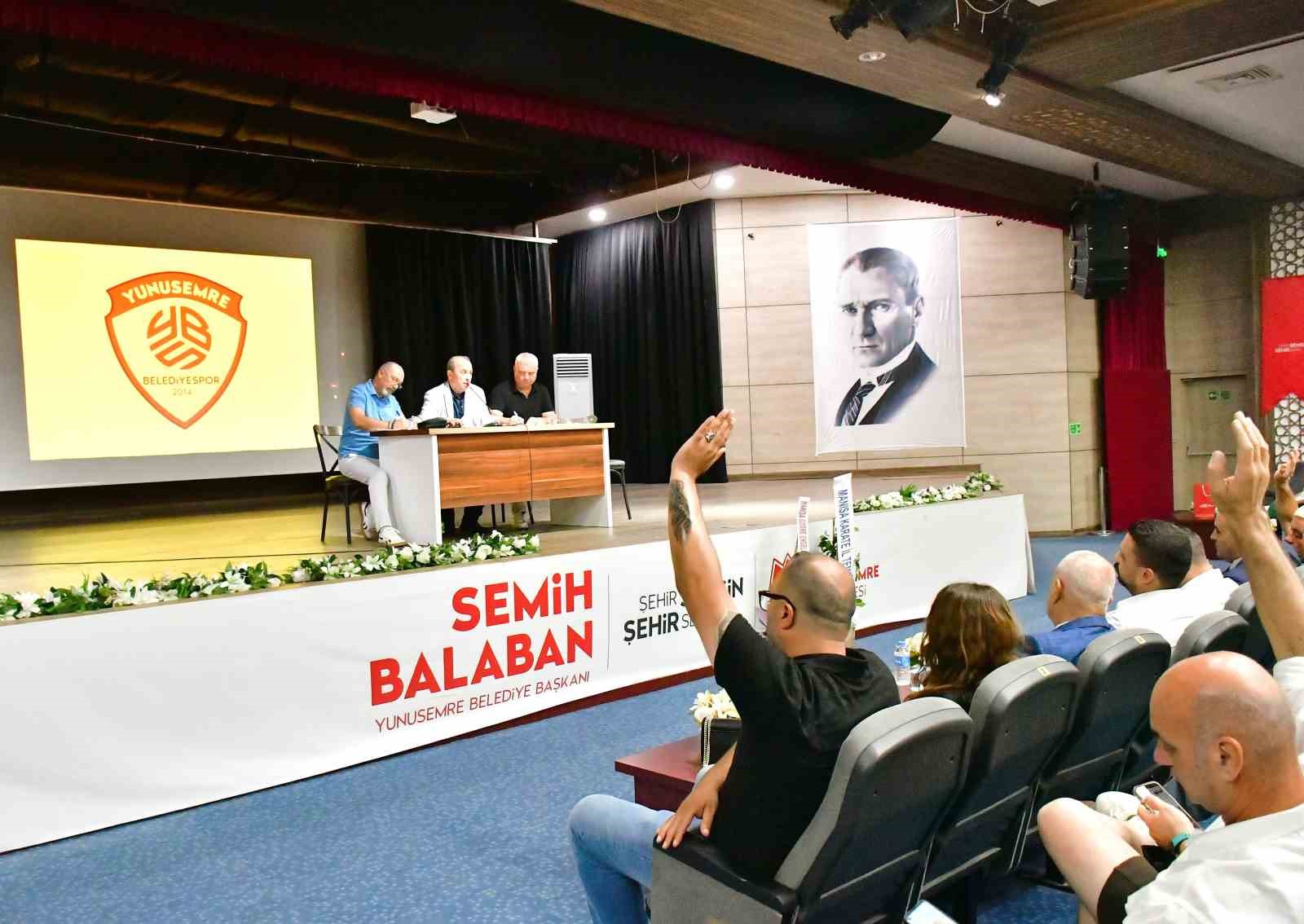 Yunusemre Belediyespor’da Bülent Kanik güven tazeledi 