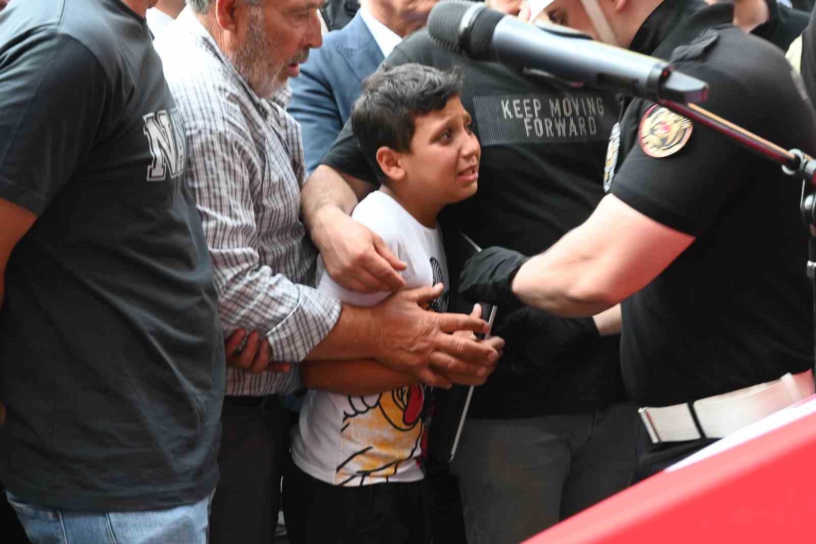 Yangın şehidinin oğlu 