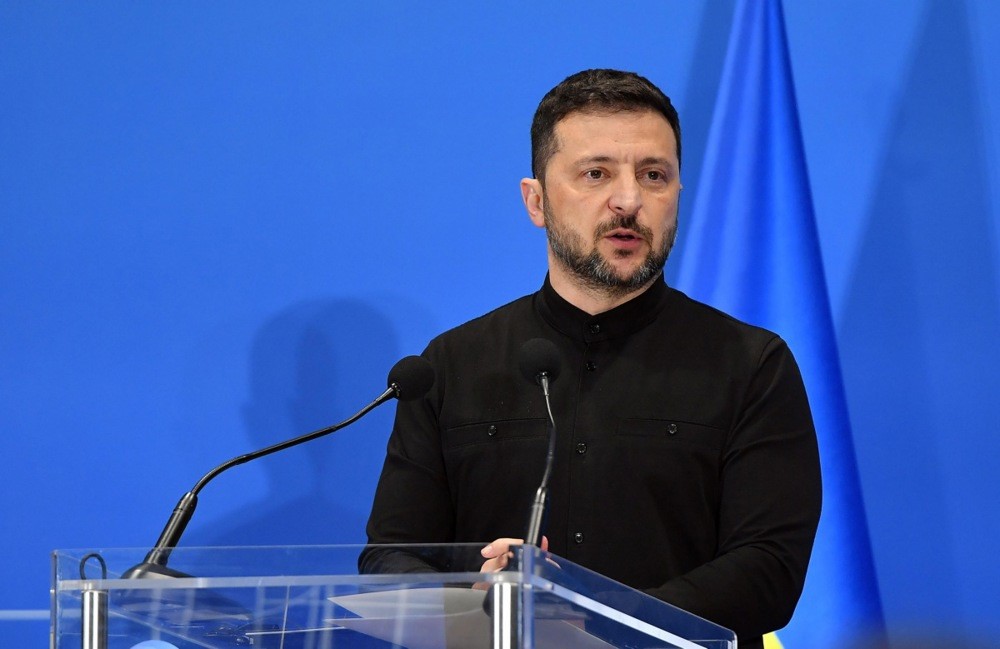 Zelenskiy, protestoların ardından yolsuzlukla mücadele yasasında geri adım attı