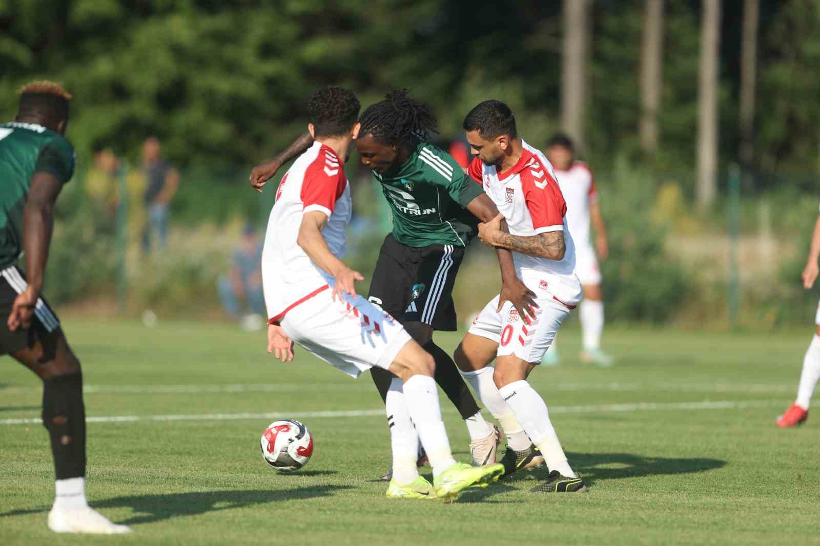 Hazırlık maçı: Kocaelispor: 2 - Sivasspor: 1 