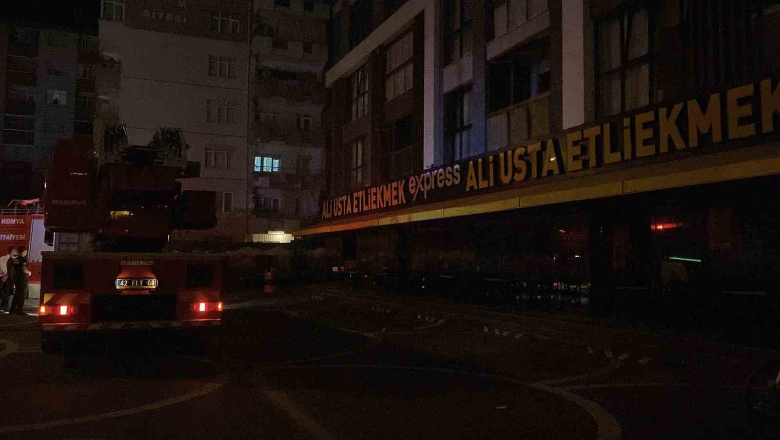 Klima motorunun patlaması sonucu lokantada yangın çıktı 