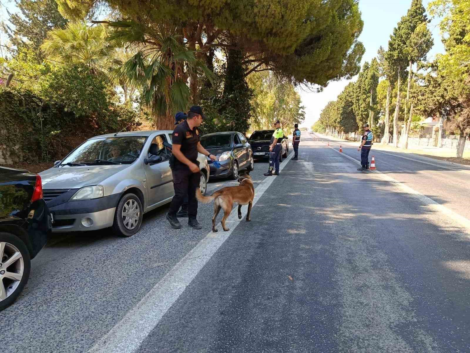 Jandarma Didim’deki festivalin güvenliğini sağlıyor 