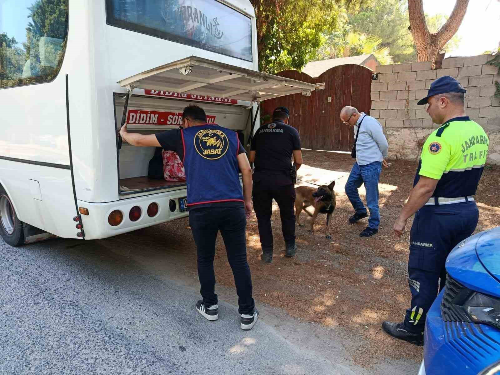 Jandarma Didim’deki festivalin güvenliğini sağlıyor 