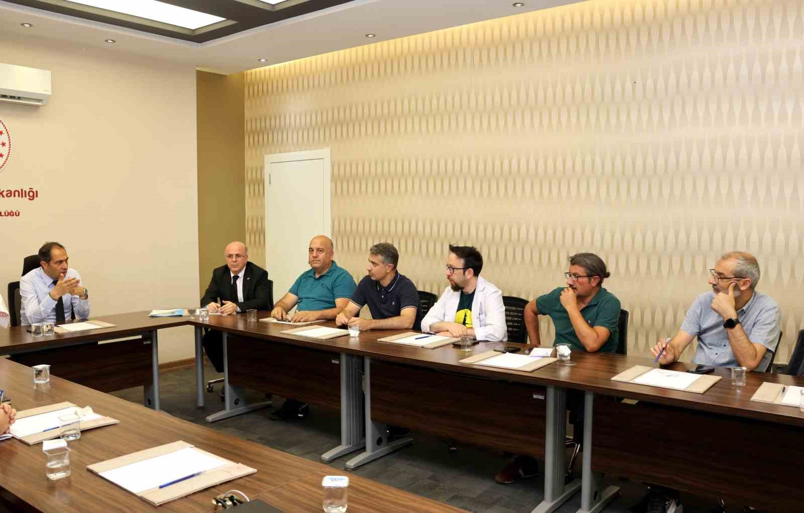 Dr. Erşan: 