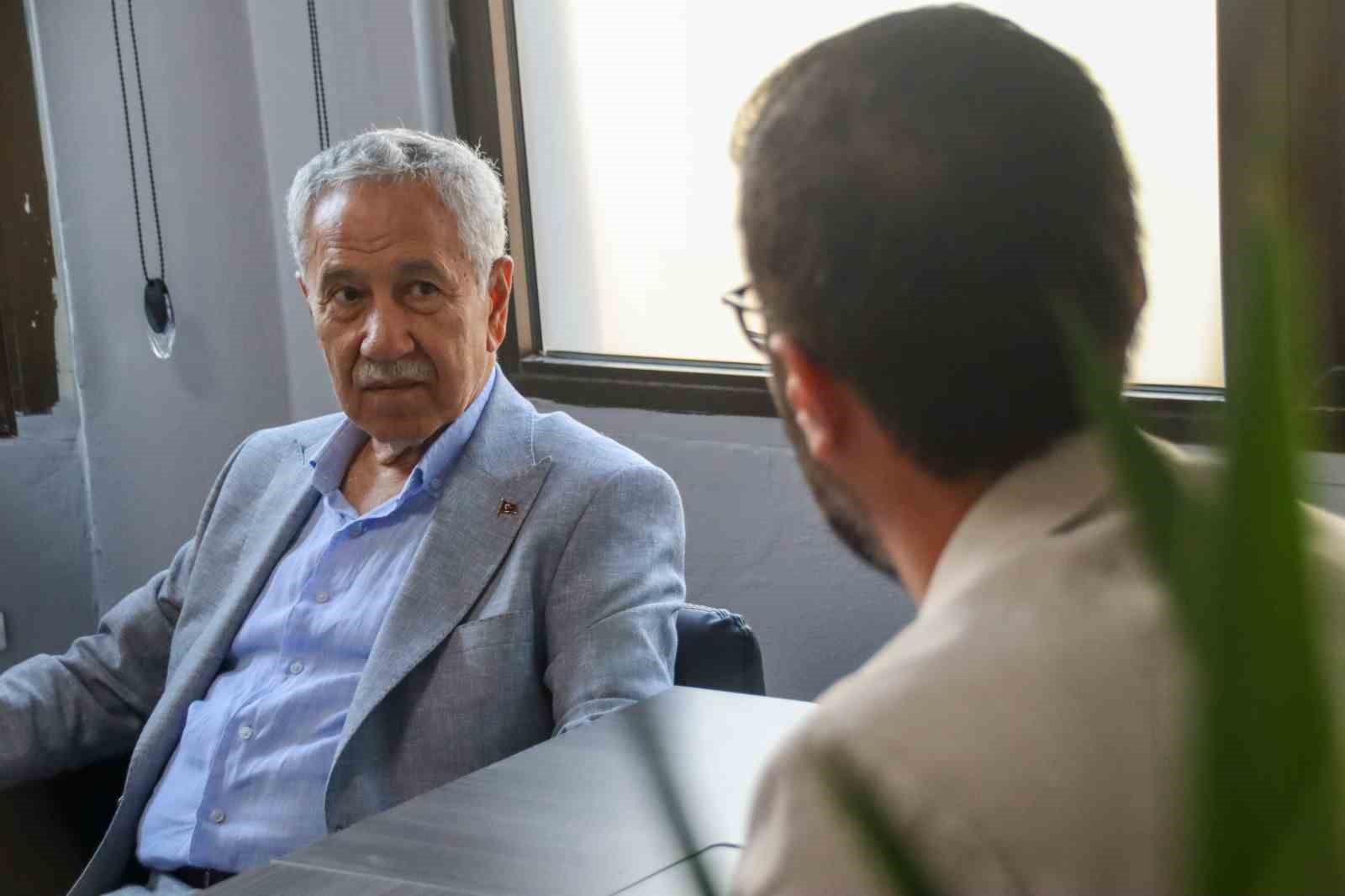 Manisa basınının sorunları masaya yatırıldı 