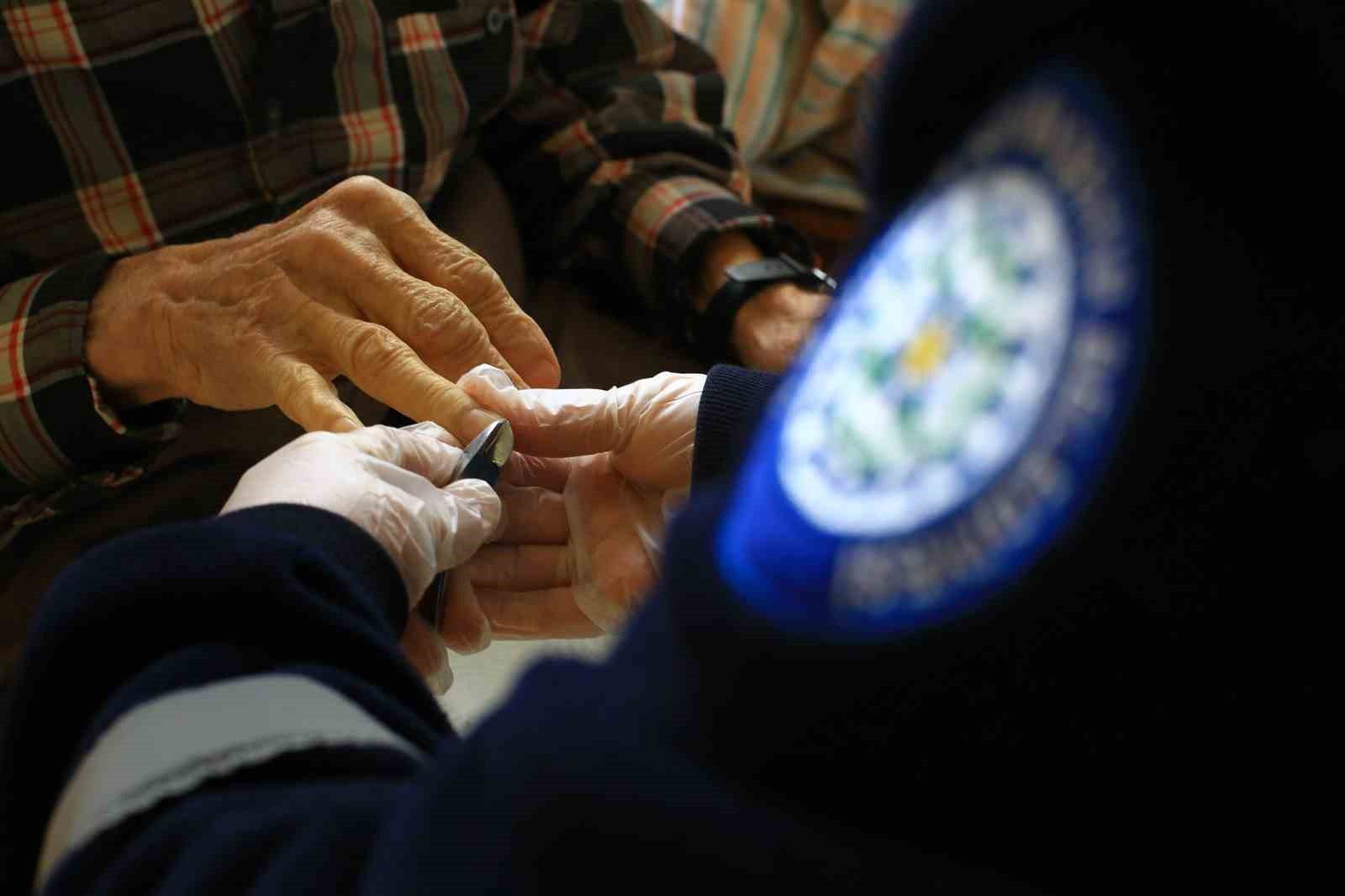 Büyükşehir Evde Bakım Hizmeti ile 26 bin haneye misafir oldu 