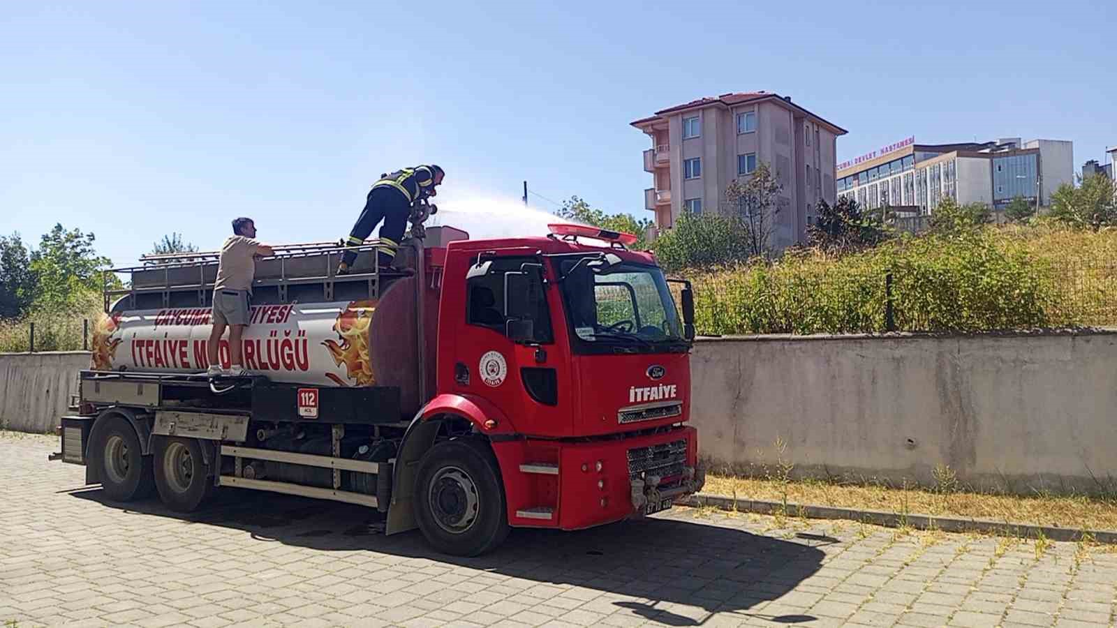 Hastane yakınında yangın paniği 