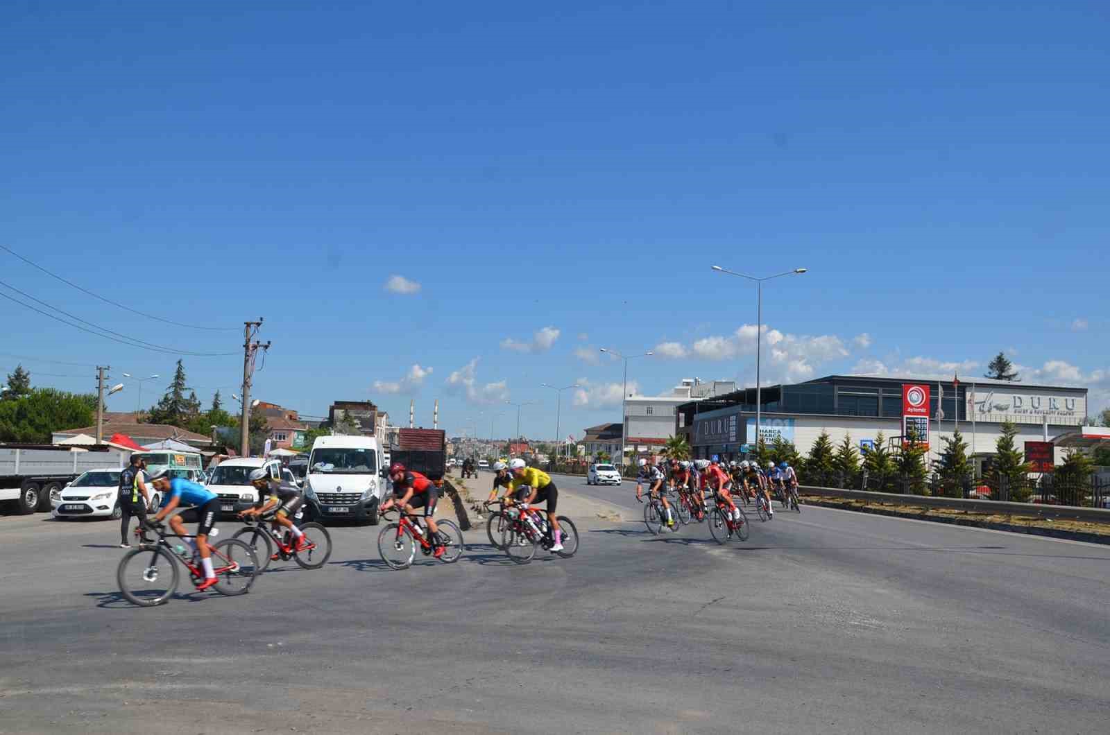Bisiklet Türkiye Kupası 5. Etap Puanlı Yol Yarışı Bafra’da yapıldı 