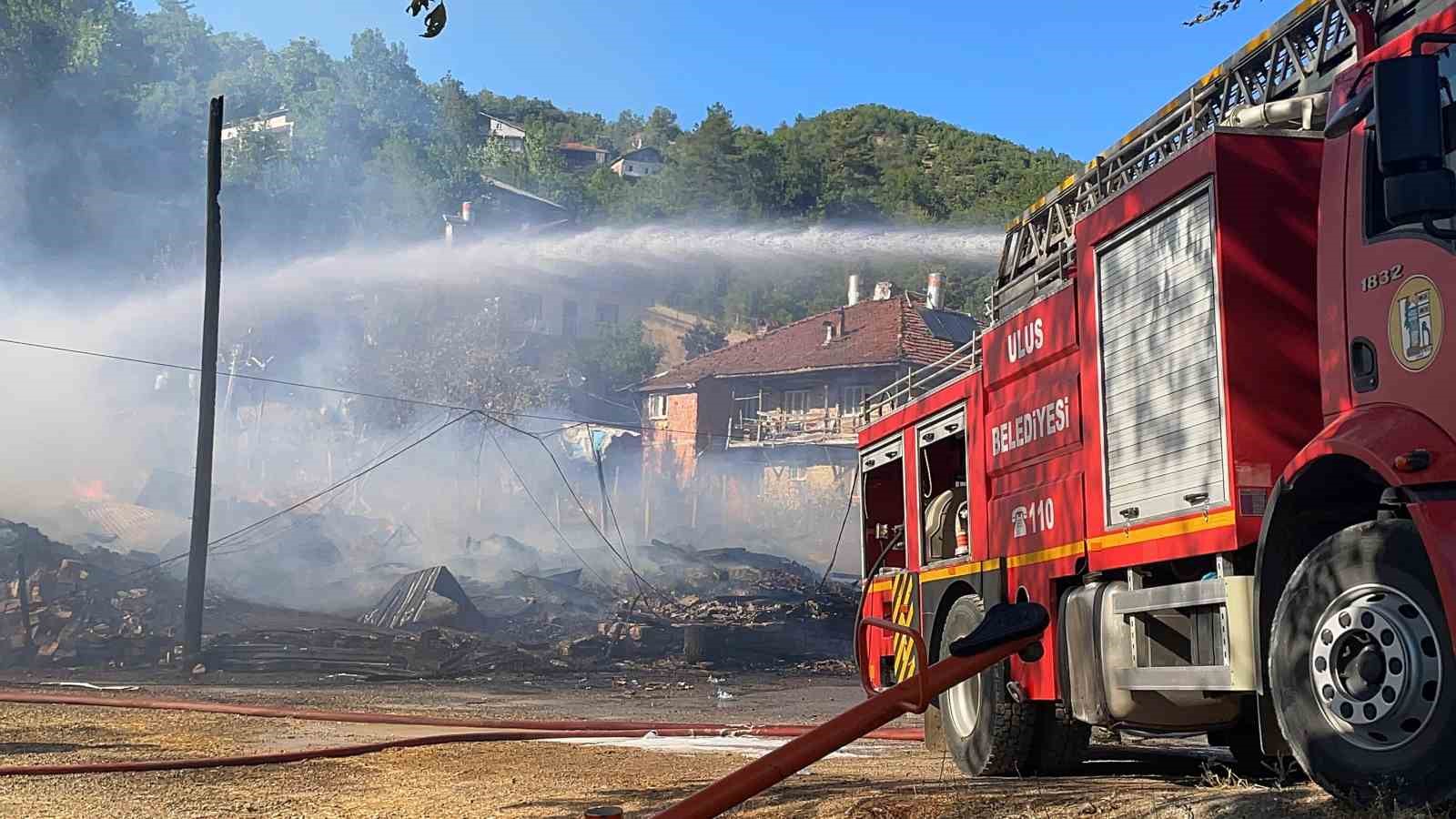 Bartın’da 2 saatte 8 yangın 