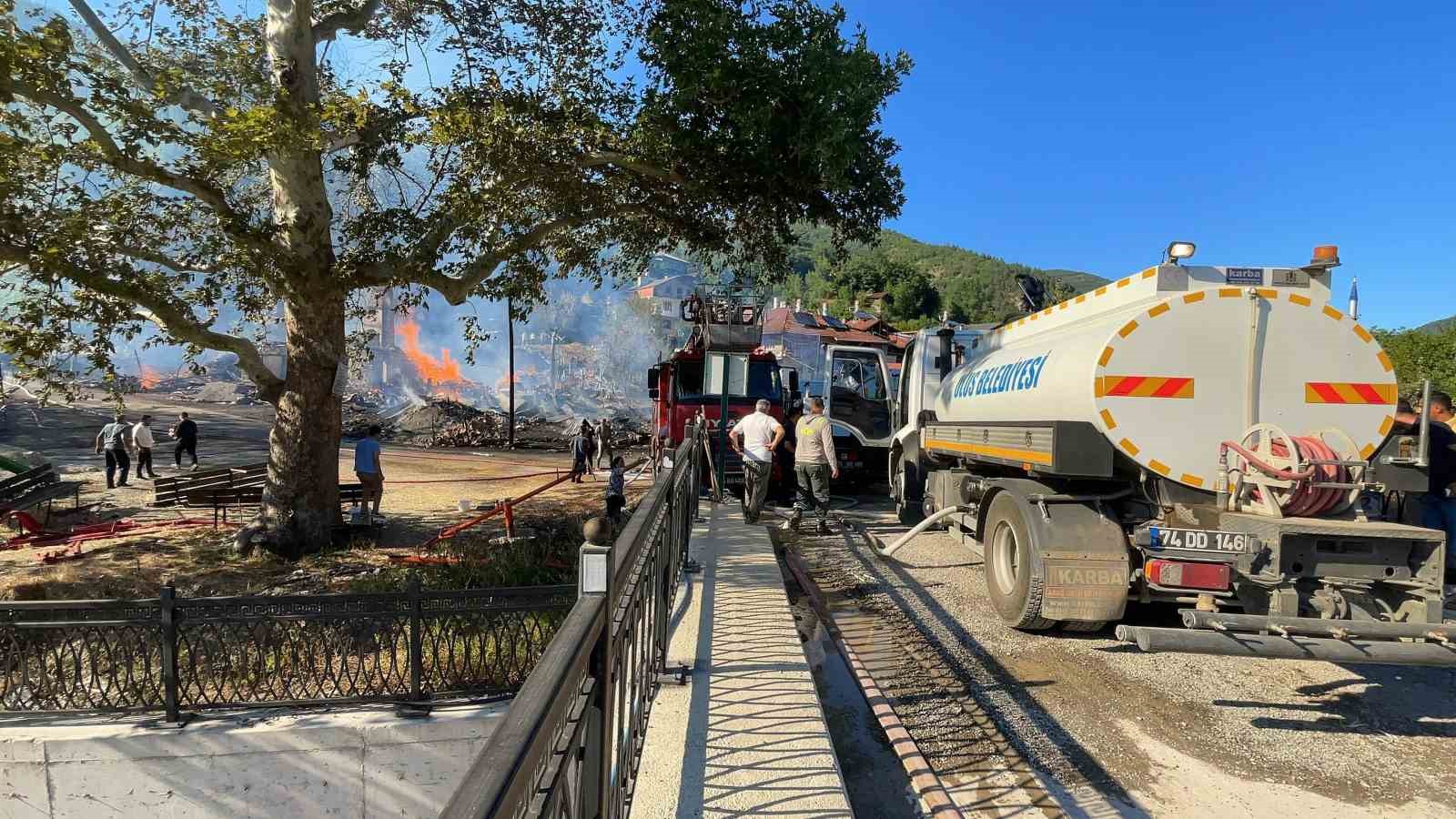 Bartın’da 2 saatte 8 yangın 