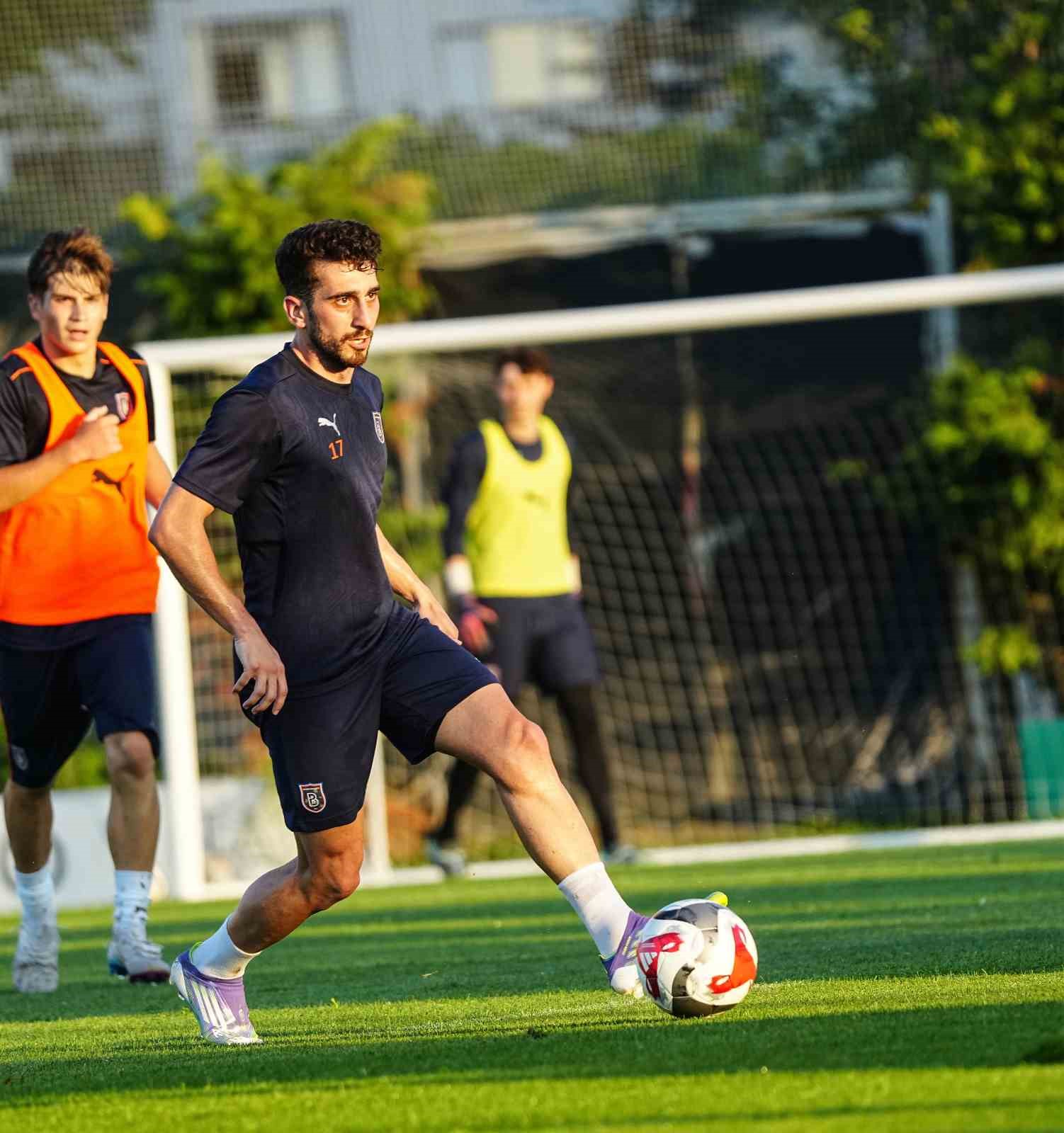 RAMS Başakşehir, Cherno More maçı hazırlıklarına başladı 