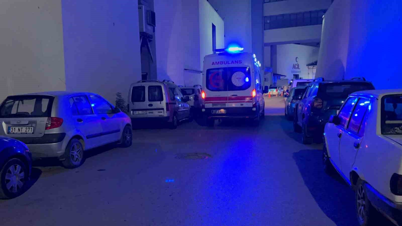Hatay’da yüksek ateş şüphesiyle hastaneye kaldırılan 2 asker hayatını kaybetti 