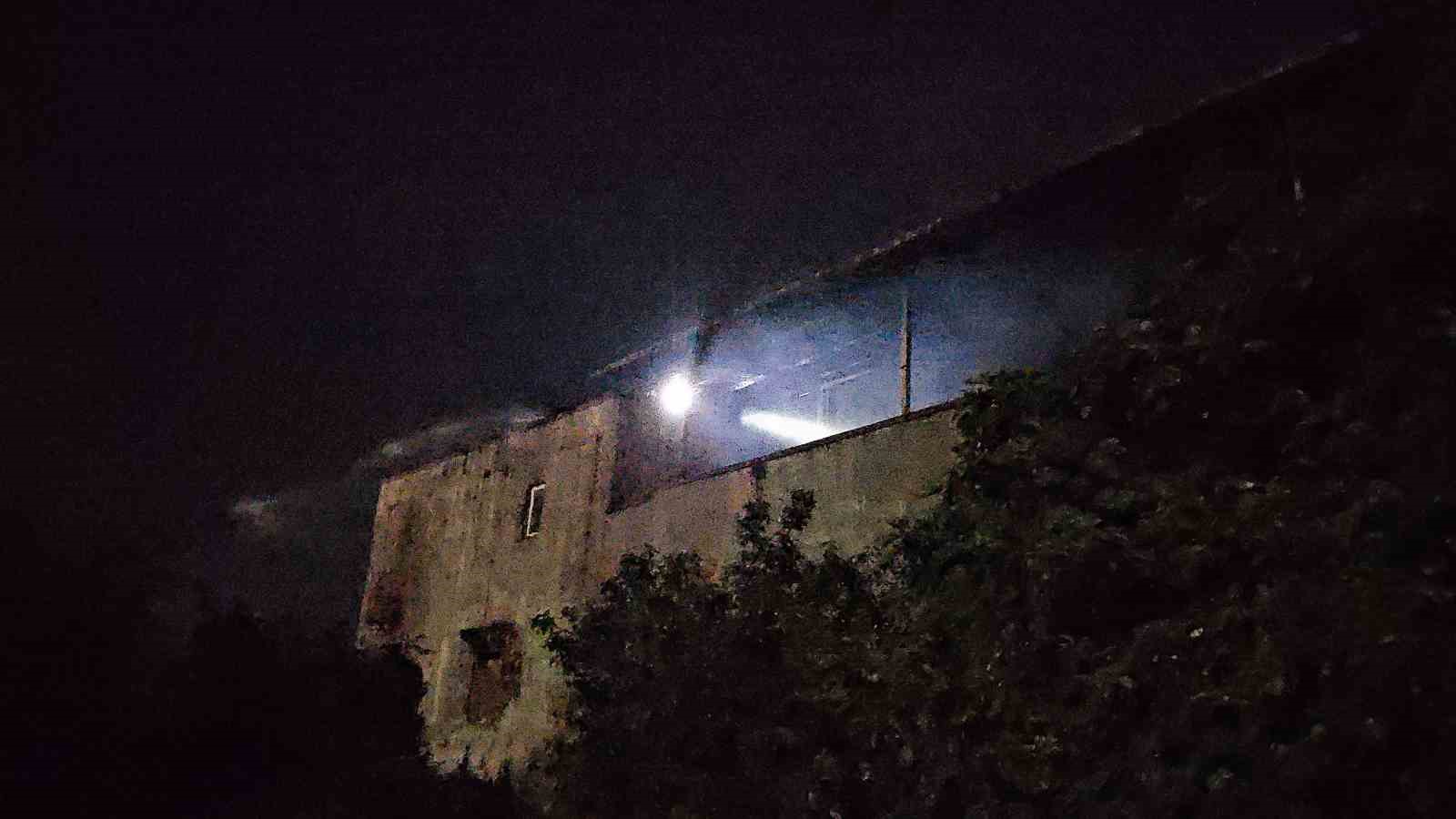 Başakşehir’de fabrikada çıkan yangın büyümeden söndürüldü 