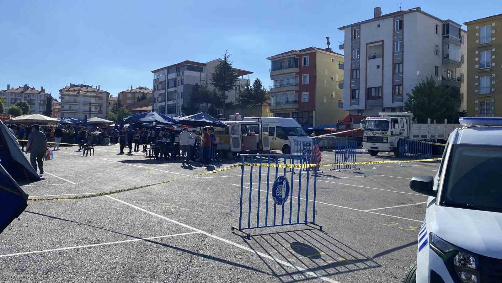 Semt pazarında silahlı kavga: 1’i ağır 7 yaralı 
