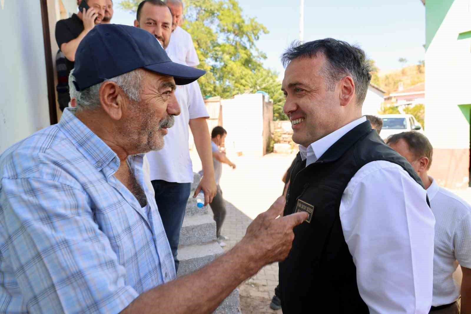 Kontrol altına alına yangın sonrası alevlerden etkilenen köylere ziyaret 