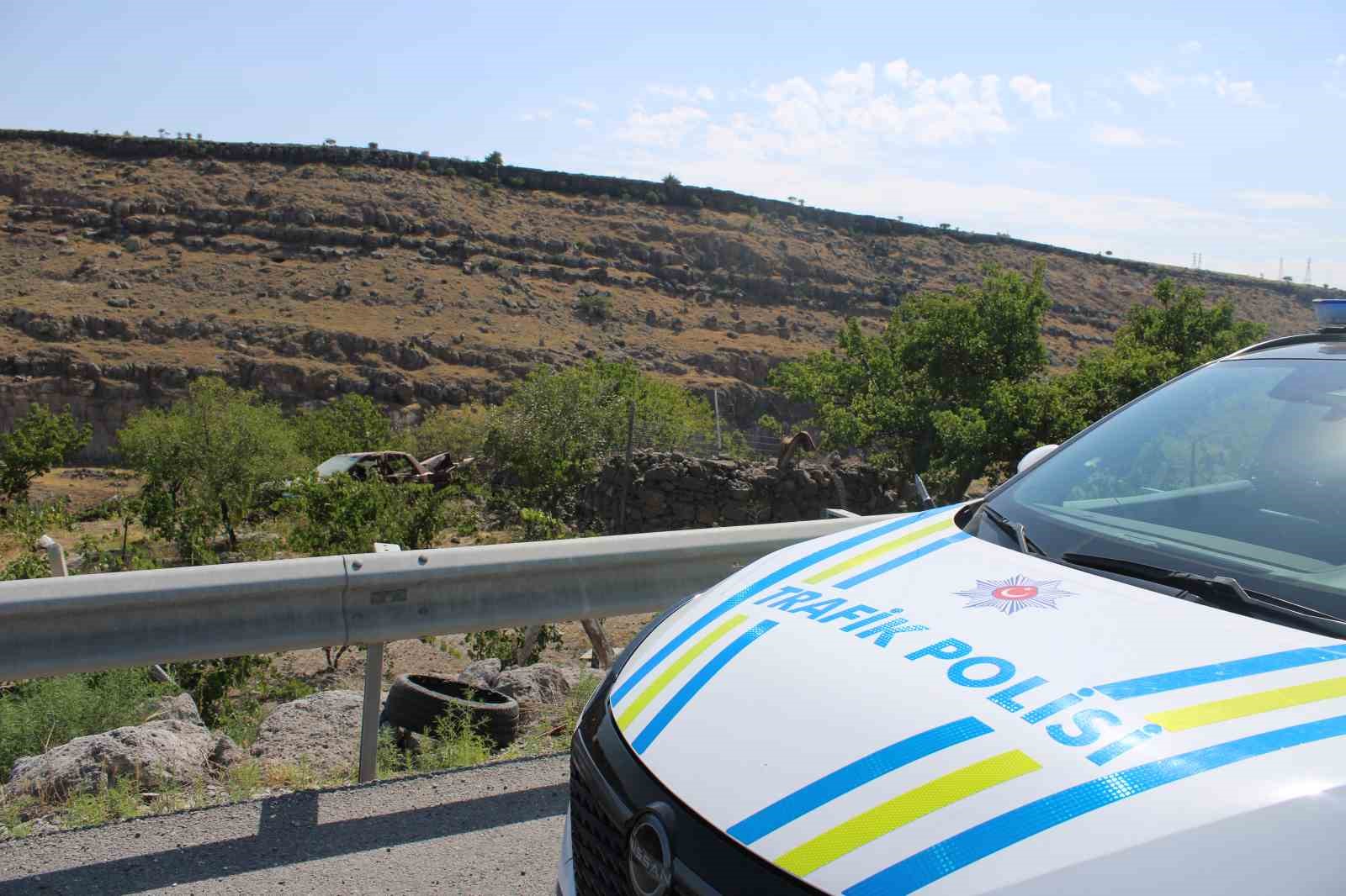 Kayseri’de ilginç kaza: Sürücü araçtan atlayarak kurtuldu 