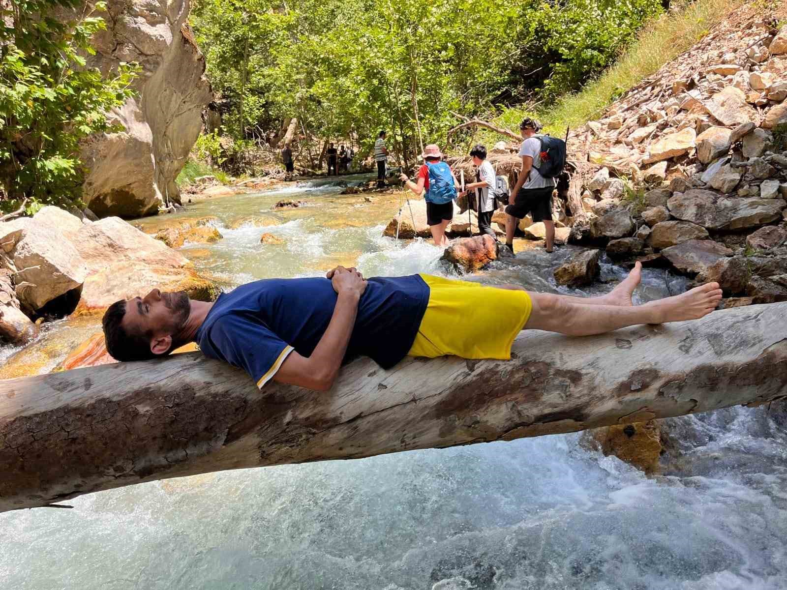 Hançer ve Hapis Kanyonu’na ziyaretçi akını 