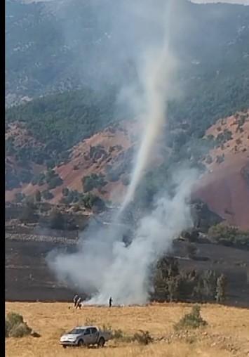 Tunceli’deki yangında çıkan hortum görüntülendi 