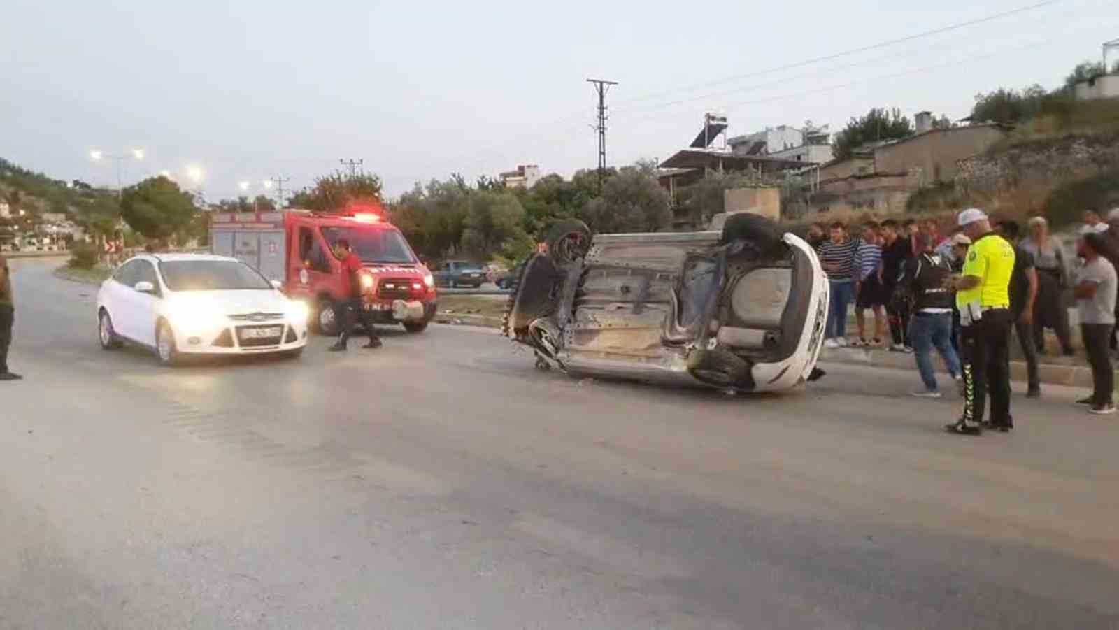Mersin’de otomobil takla attı, sürücü yaralandı 