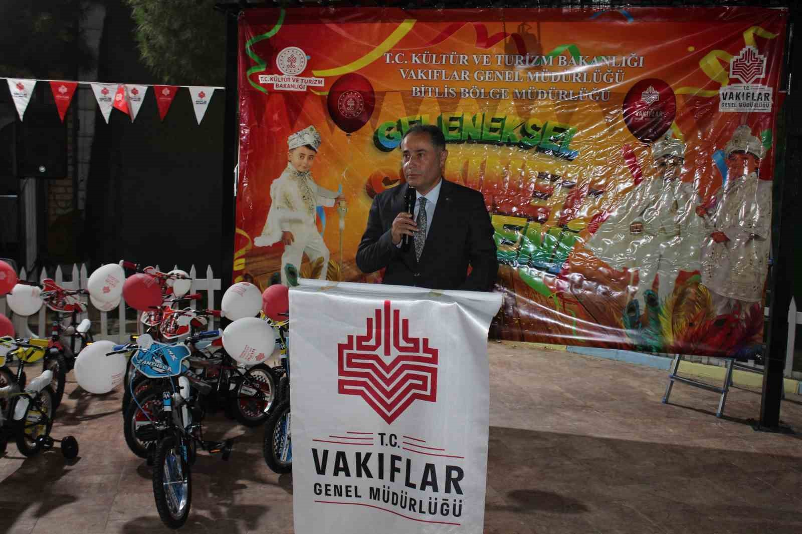 Vakıflar Genel Müdürlüğü’nden Siirt’te geleneksel sünnet şöleni 