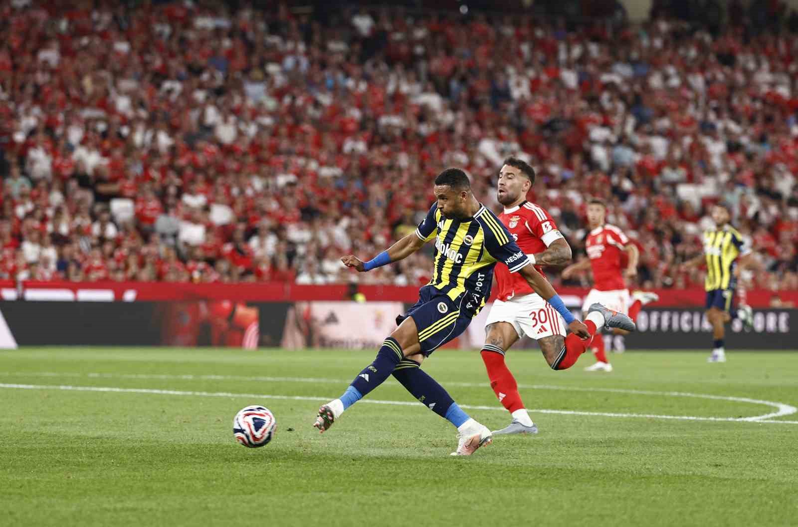 Hazırlık maçı: Benfica: 3 - Fenerbahçe: 2 