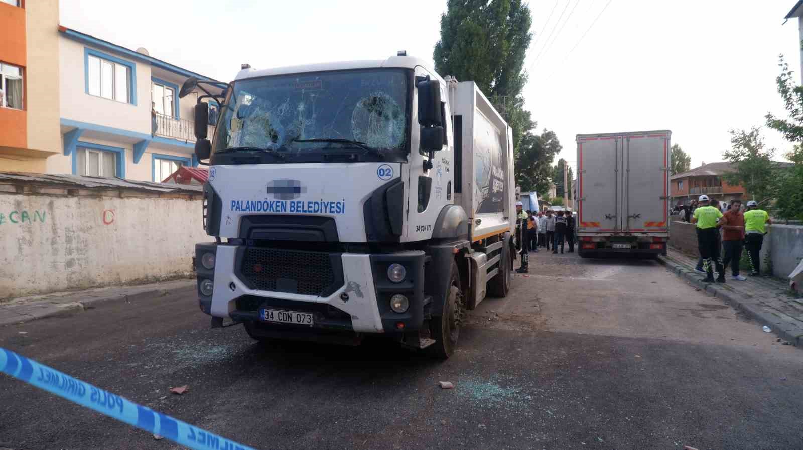 Çöp kamyonunun çarptığı çocuk öldü 