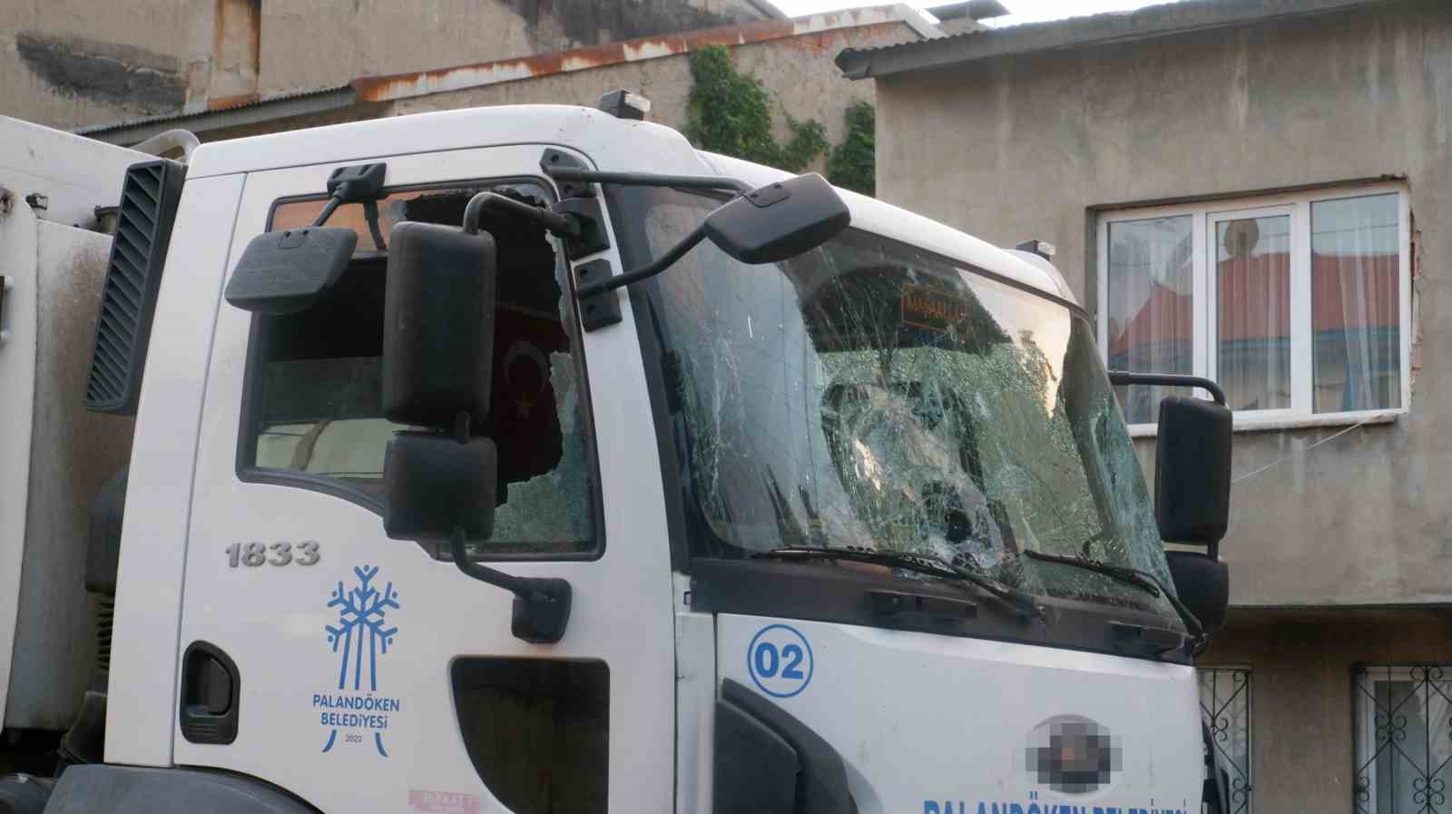 Çöp kamyonunun çarptığı çocuk öldü 