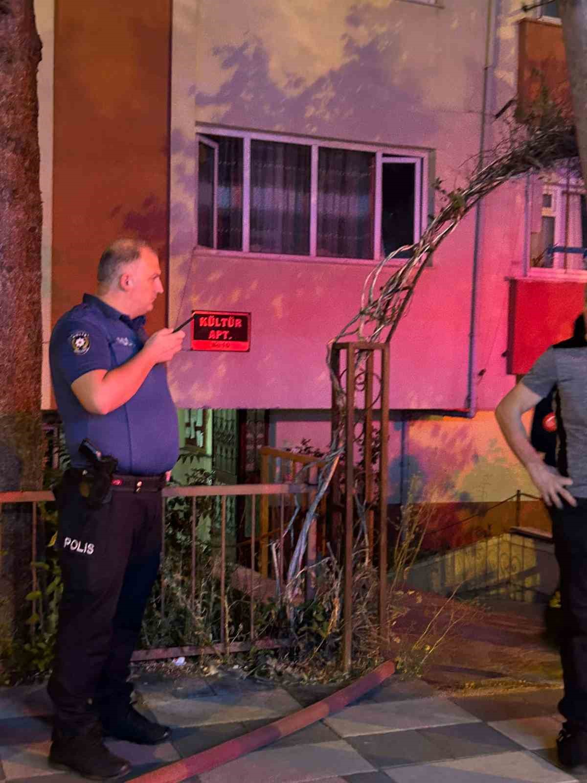 Bolu’da 5 katlı apartmanda yangın paniği 
