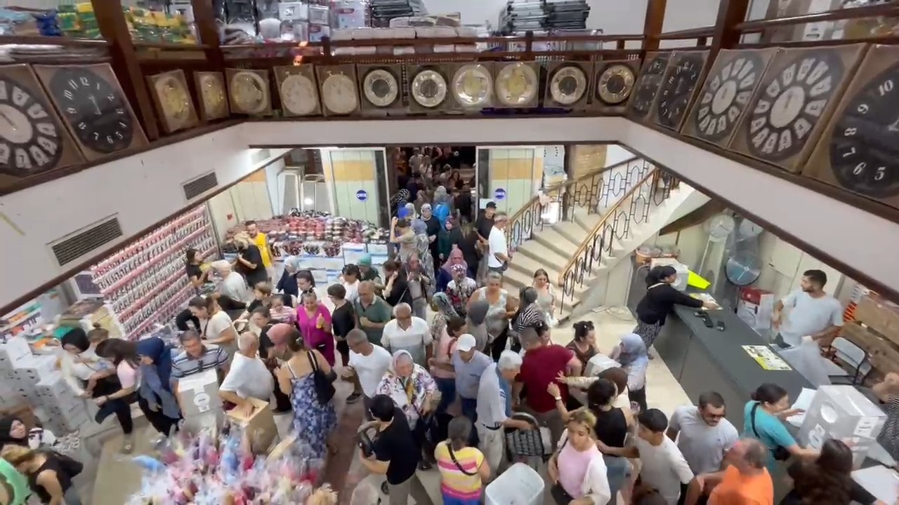 Tekirdağ’da indirim izdihamı 