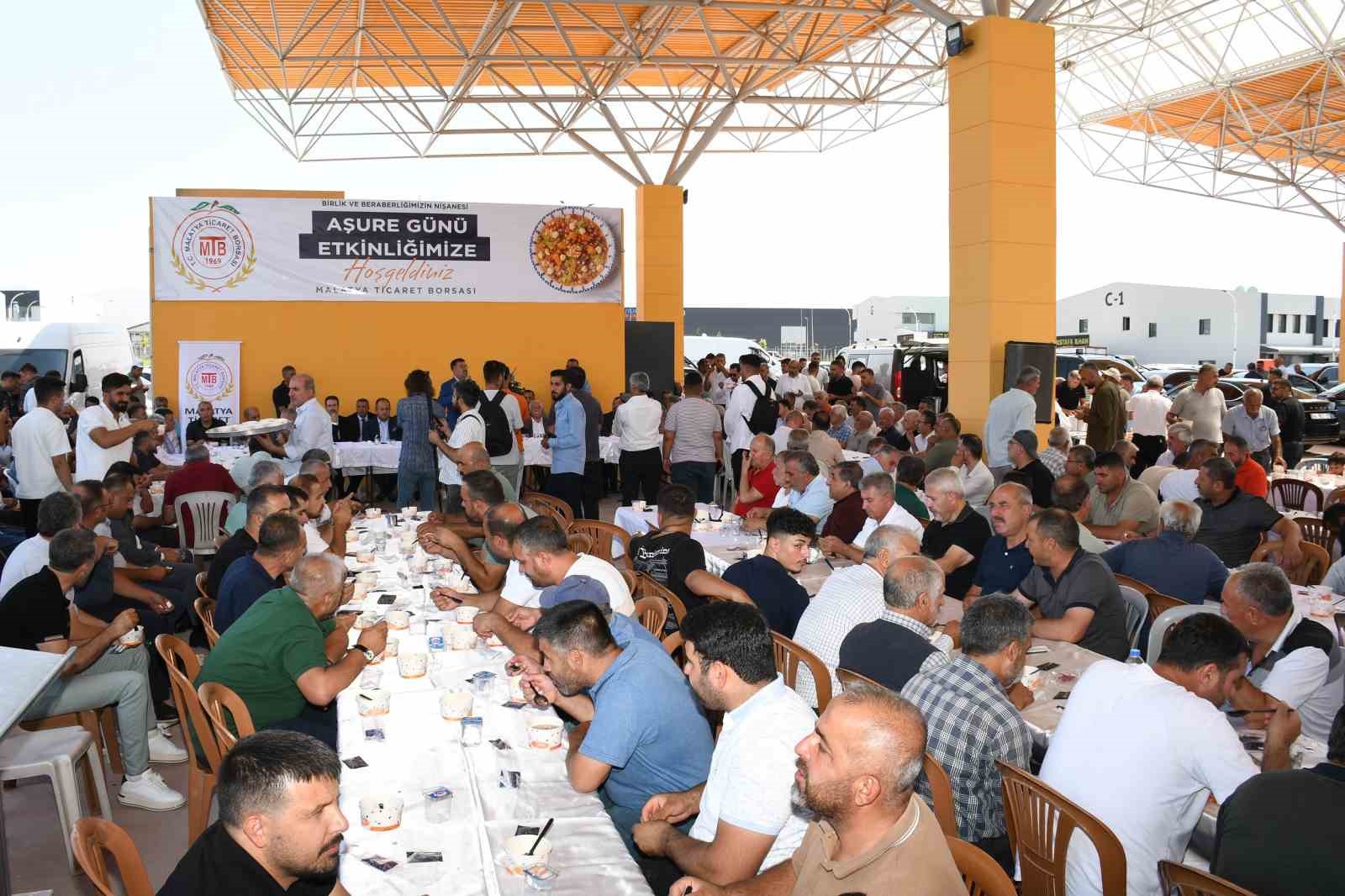 Malatya Ticaret Borsası’ndan aşure etkinliği 