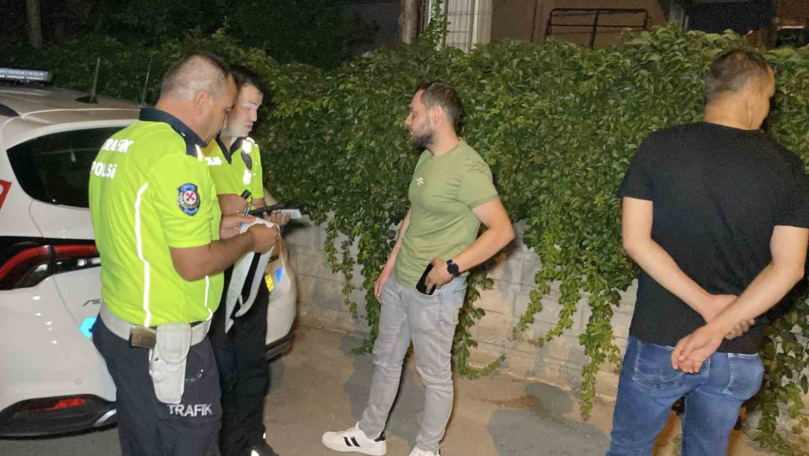 1.51 promil alkollü yakalandı, ehliyeti için polis memuruna yalvardı 