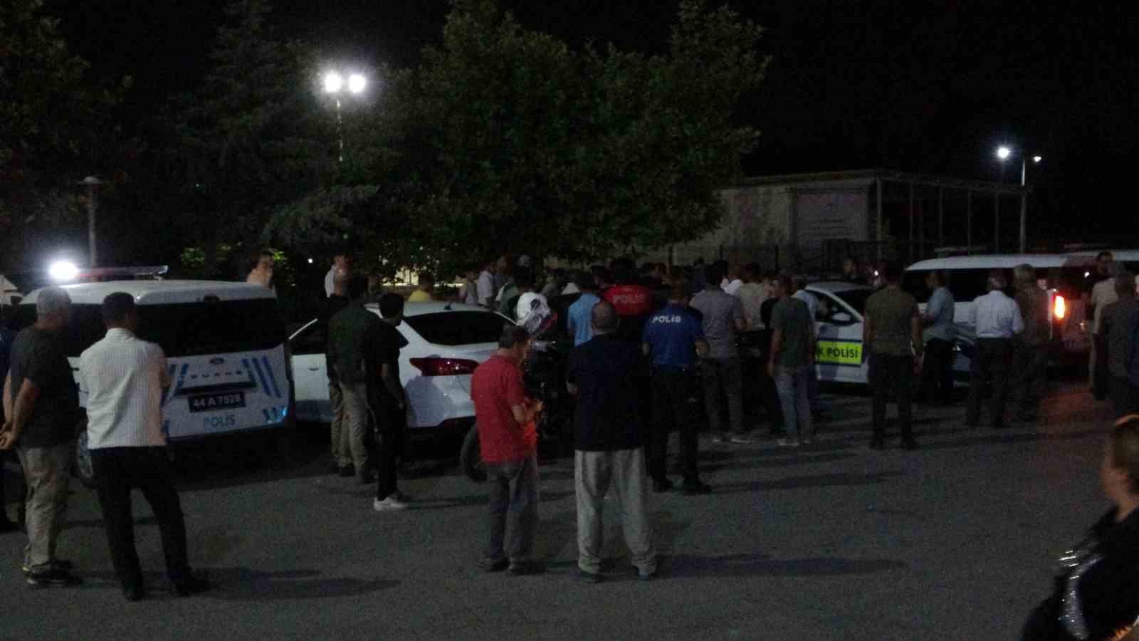Yem makinesine düşen adam hayatını kaybetti 