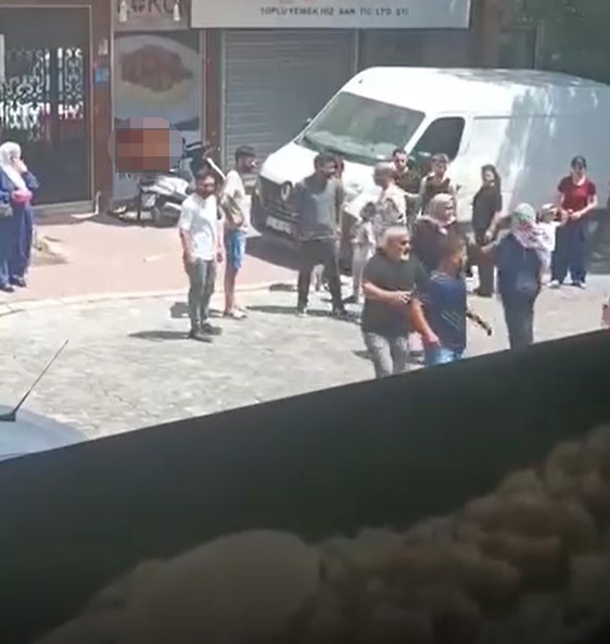 Esenyurt’ta iki komşunun 