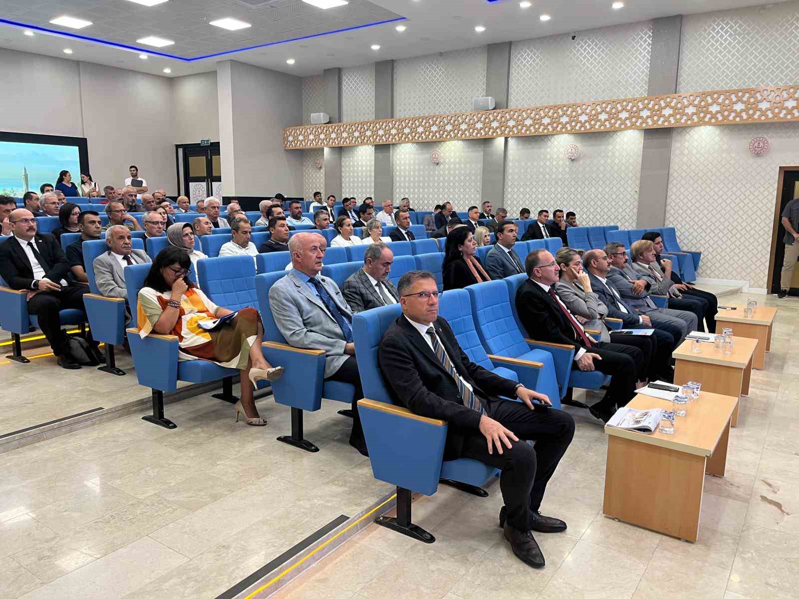 Antalya’da 159 milyar TL’lik 518 proje yürütülüyor 