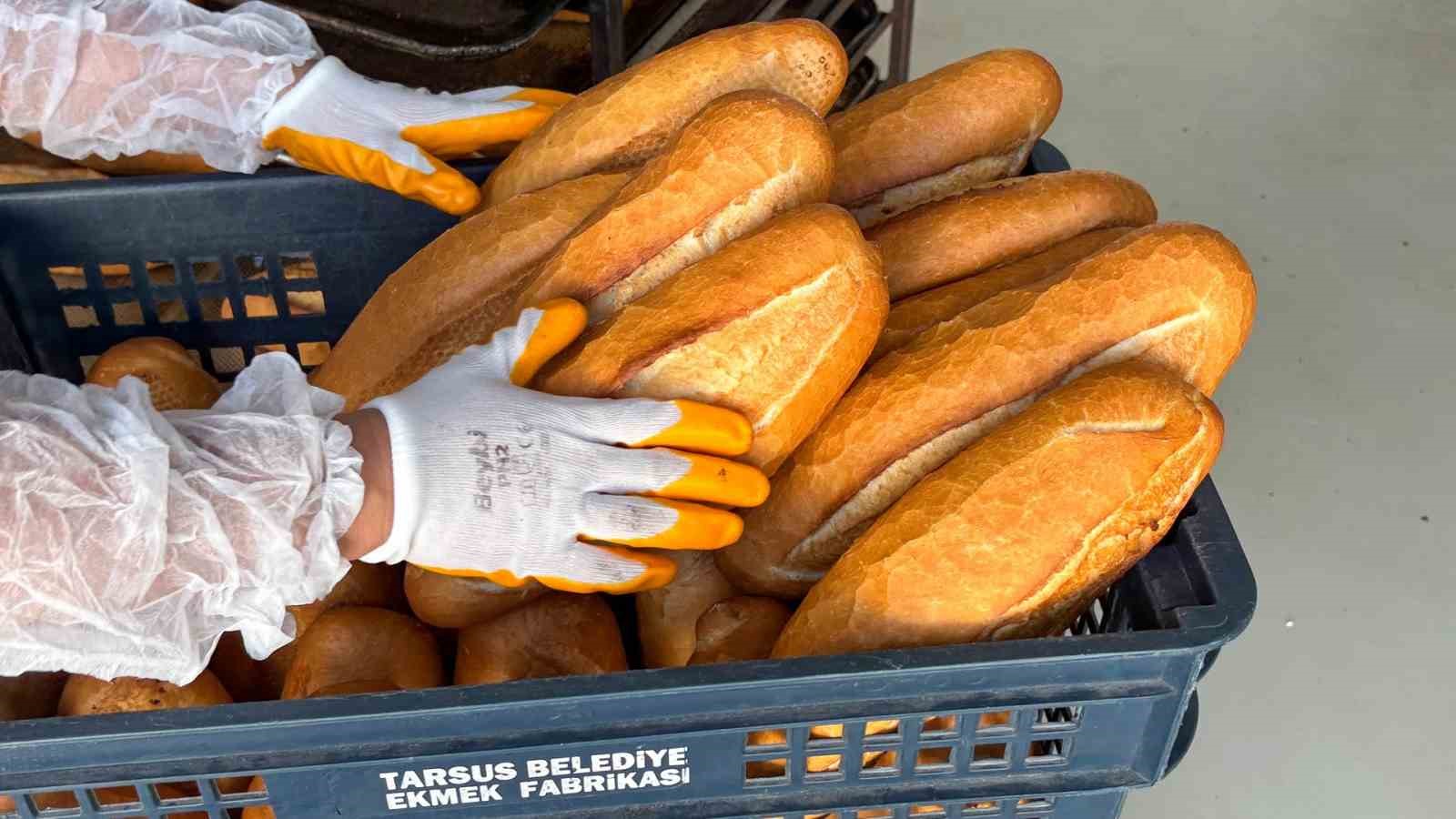 Tarsus Belediyesinden ’halk ekmek’ büfeleriyle hem gıda desteği hem kadın istihdamı 