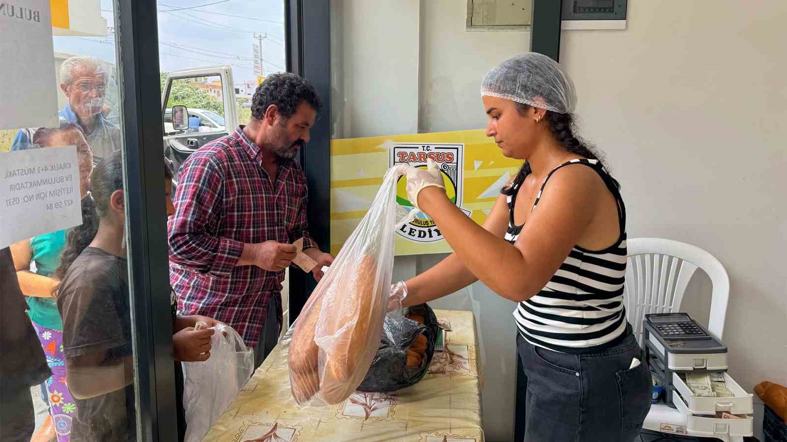 Tarsus Belediyesinden ’halk ekmek’ büfeleriyle hem gıda desteği hem kadın istihdamı 