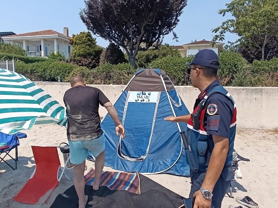 Silivri’de izinsiz çadır ve mangal kullanımına müdahale edildi 