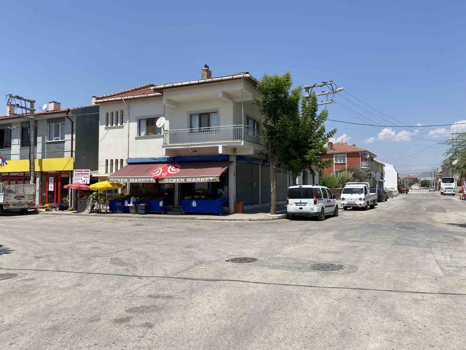 Muhtardan 2 sokak için kasis yapılması talebi 
