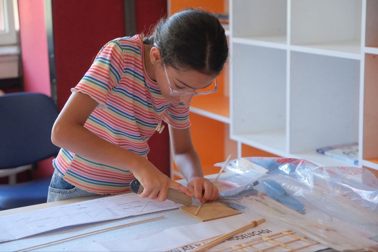 Aydın Büyükşehir Belediyesi’nin model uçak kursları başladı 