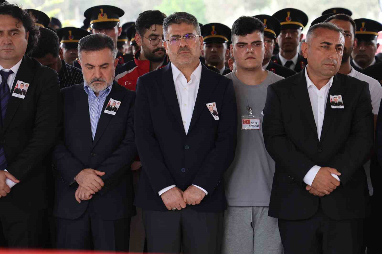Şehit Jandarma Uzman Çavuş Yıldırım, Adana’da son yolculuğuna uğurlandı 