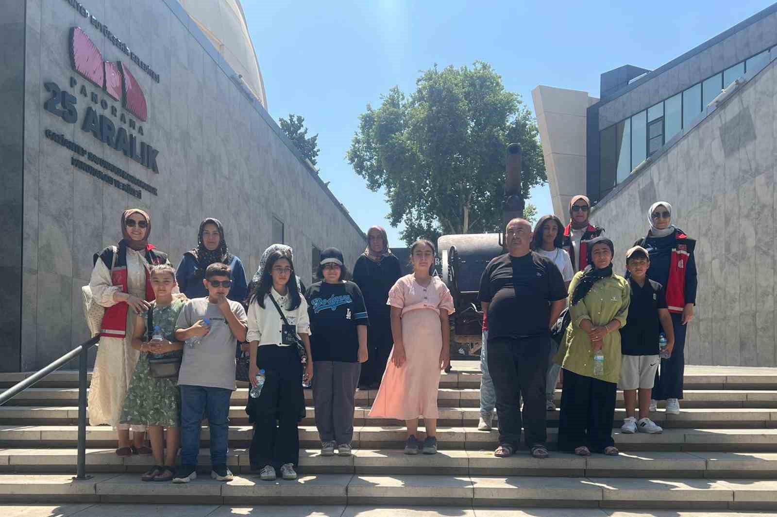 Araban’da SED ve ODES Projelerinden yararlanan aileler ile çocuklarına gezi düzenlendi 